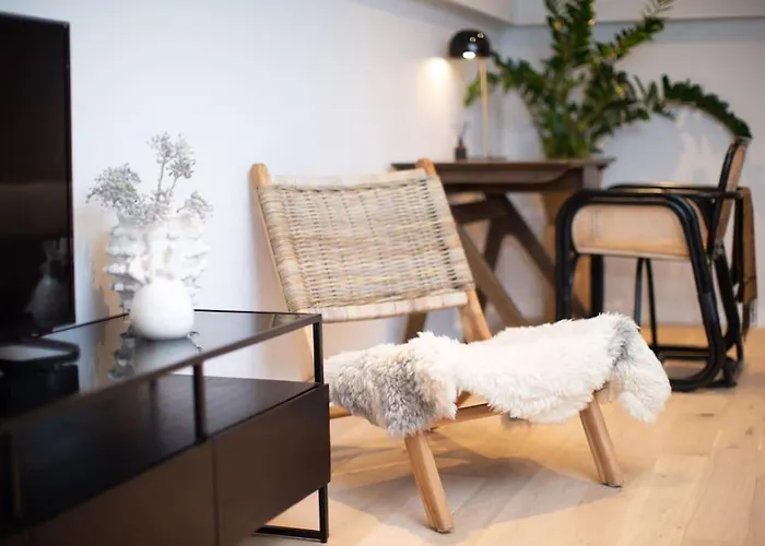 Chorlton Stylish Studio & Roof Terrace Apartments