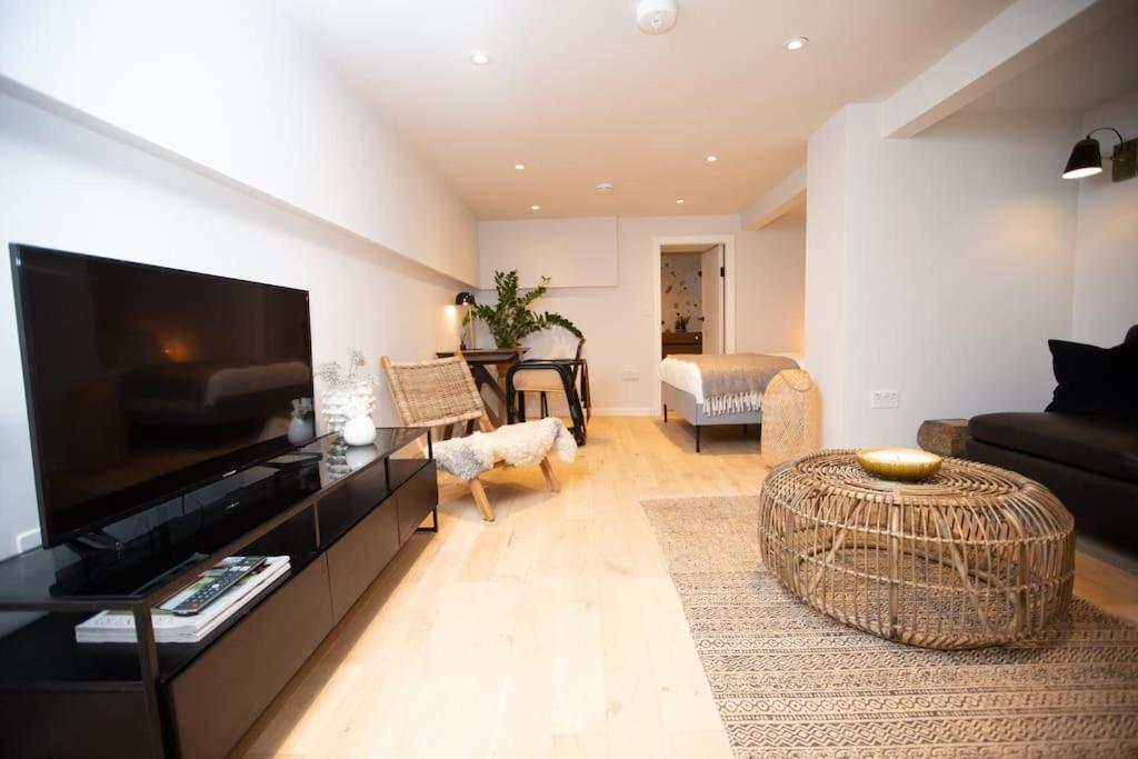 Chorlton Stylish & Roof Terrace Apartamento Mánchester